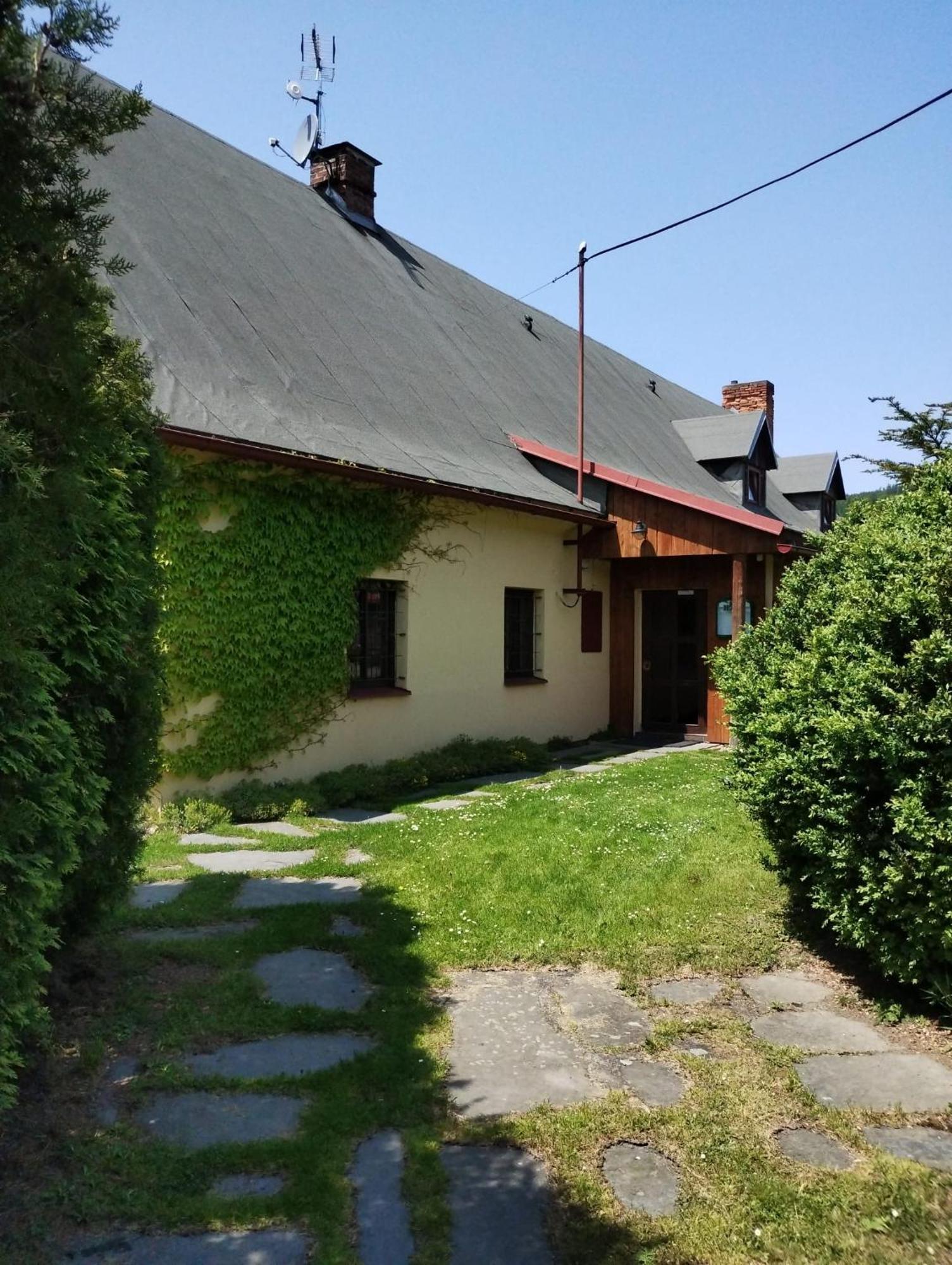 Penzion Kelt Hotel Zator Exterior photo