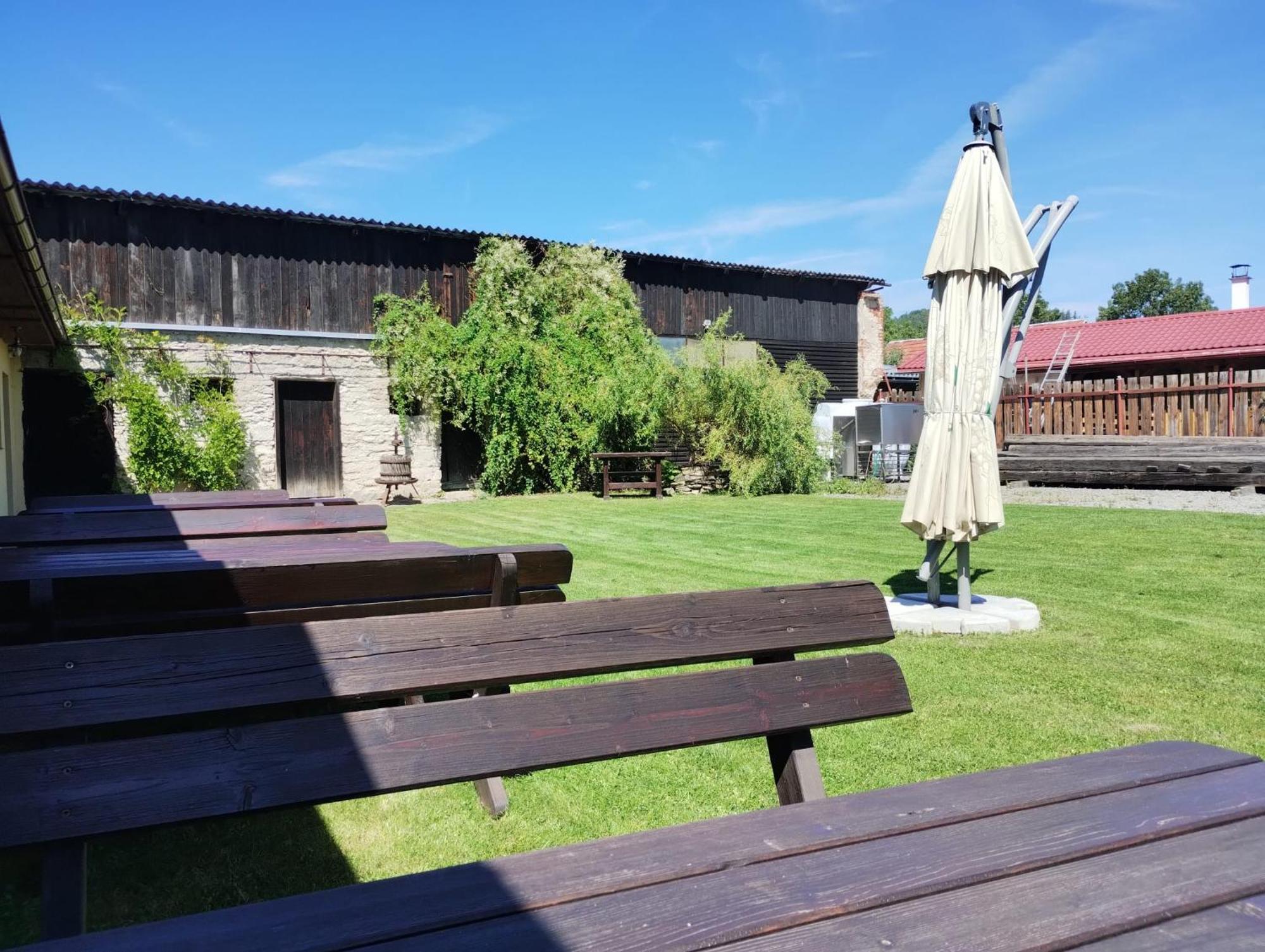 Penzion Kelt Hotel Zator Exterior photo